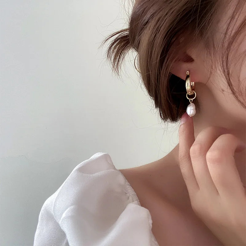 gold pearl earrings